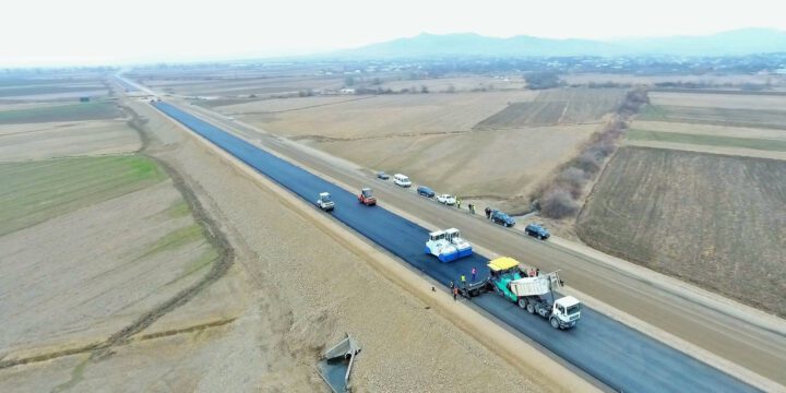 Baki-Ələt-Qazax-Gürcüstan Magistralinin 130 Km-Lik Sonuncu Hissəsi Genişləndirilir