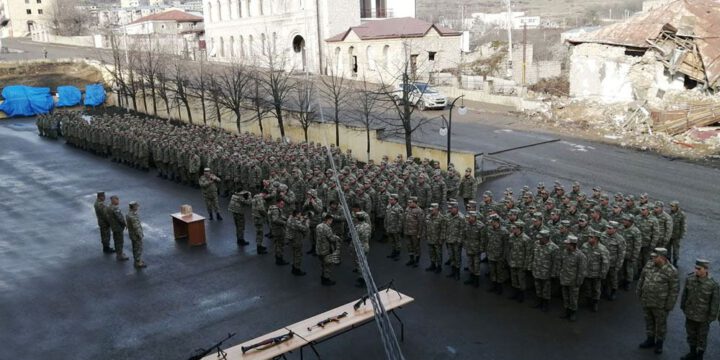 AZƏRBAYCAN ORDUSUNDA EHTİYATA BURAXILAN HƏRBİ QULLUQÇULARIN YOLA SALINMASI MƏRASİMİ KEÇİRİLİB