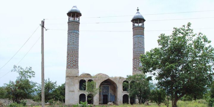 Məcburi köçkünlər arasında Qarabağa qayıdışla bağlı onlayn-sorğu başa çatır