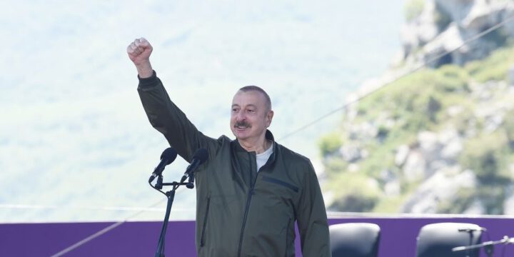 Prezident İlham Əliyev: Sabah Yuxarı Gövhərağa məscidində bayram namazı qılınacaq