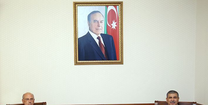 Müdafiə naziri İtaliyanın ölkəmizdə yeni təyin olunmuş səfiri ilə görüşüb