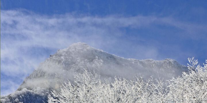 Havanın temperaturu aşağı enəcək, bəzi rayonlara qar yağacaq