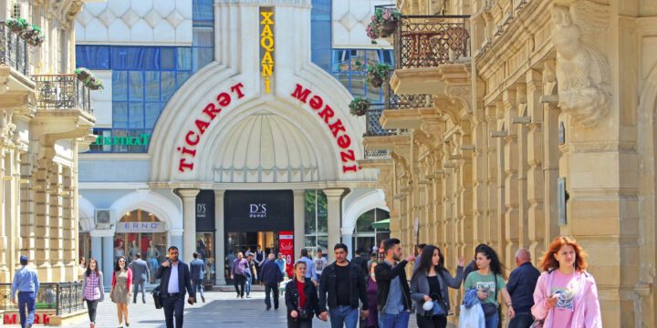 Səhiyyə Nazirliyi: Yoluxan insanlar özünütəcrid etmədiyi üçün yoluxma sayı artır