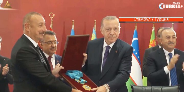 Qırğızıstan dövlət televiziyası Türk Şurasının Zirvə Görüşü barədə veriliş yayımlayıb