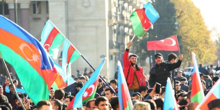 Bakıda Zəfər yürüşü və flaşmobu keçirilib