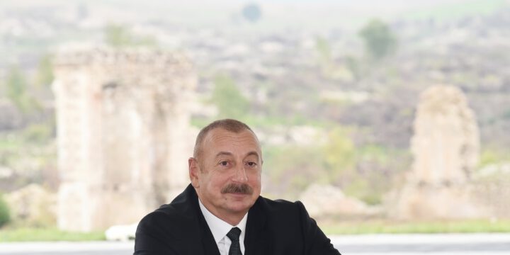 Prezident İlham Əliyev İmişlidə “Promalt” MMC-nin arpa emalı müəssisəsinin açılışında iştirak edib
