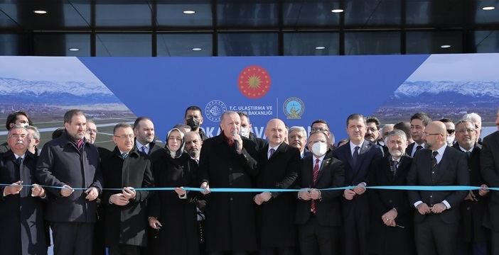 Türkiyə prezidenti Tokatda yeni hava limanının açılışını edib