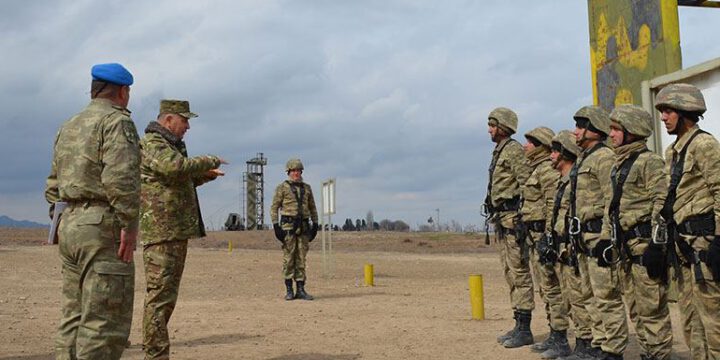 Baş Qərargah rəisi Quru Qoşunlarında olub