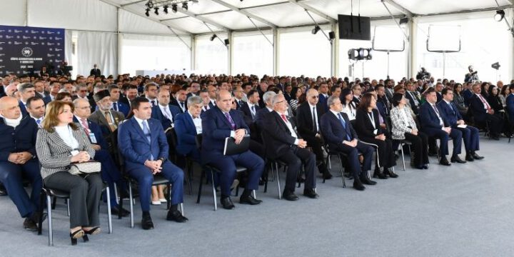 Zəfər Qurultayının nümayəndələri dünya azərbaycanlılarına müraciət edib