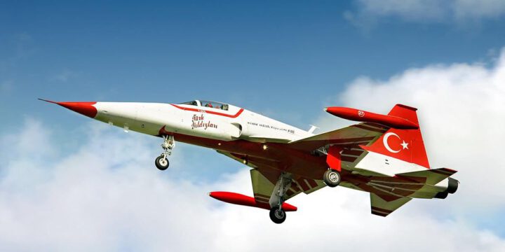 Türkiyə qırıcıları Bakı səmasında