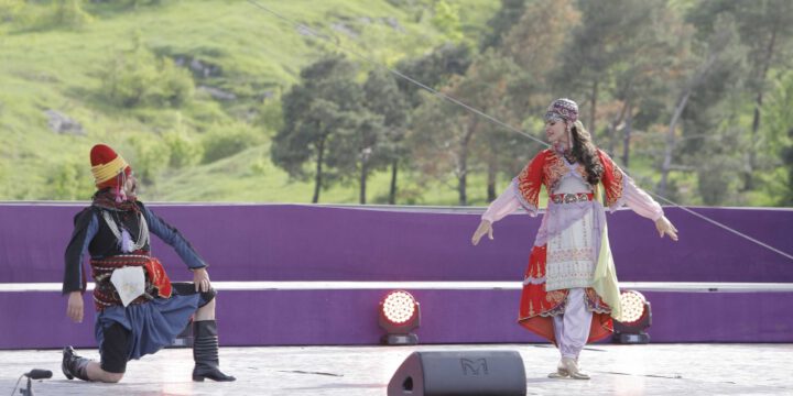 V “Xarıbülbül” Beynəlxalq Folklor Festivalı başa çatıb