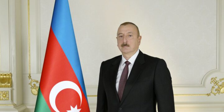 “Dövlət qulluğu haqqında” qanunda dəyişiklik – Təhlükəsizlik Şurası katibinin müavini hökumət rabitəsi ilə təmin olunacaq