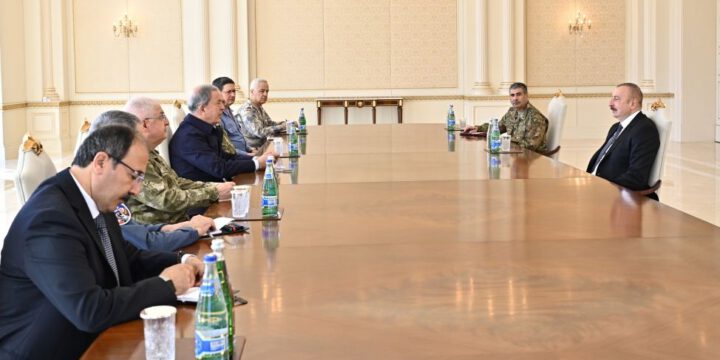 Prezident İlham Əliyev Türkiyənin milli müdafiə nazirinin başçılıq etdiyi nümayəndə heyətini qəbul edib