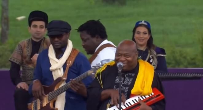 “Xarıbülbül” festivalının Malidən olan iştirakçısı Şuşada “Qarabağ Azərbaycandır” dedi