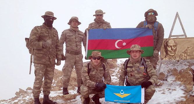 Hərbçilərin “Heydər zirvəsi”nə ekspedisiyası başa çatıb