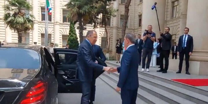 Ceyhun Bayramov Sergey Lavrovu qəbul edib