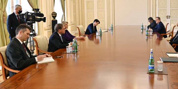 Prezident İlham Əliyev ABŞ Dövlət katibinin köməkçisi Karen Donfridi qəbul edib