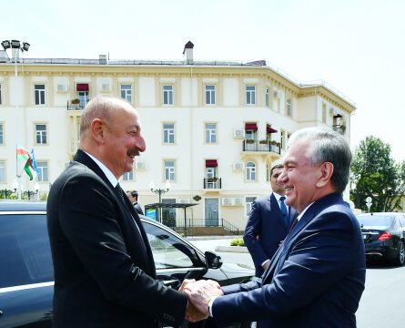 Azərbaycan Prezidenti İlham Əliyev və Özbəkistan Prezidenti Şavkat Mirziyoyev Daşkənddə Heydər Əliyev Meydanının açılış mərasimində iştirak ediblər