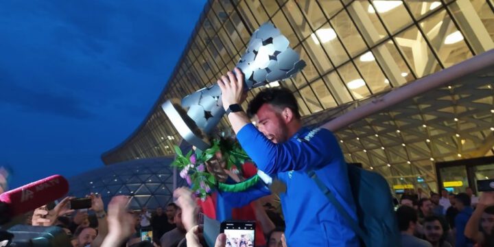 Avropa çempionu olan komandamız Bakıya qayıdıb