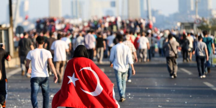 Bu gün Türkiyədə Demokratiya və Milli Birlik Günüdür