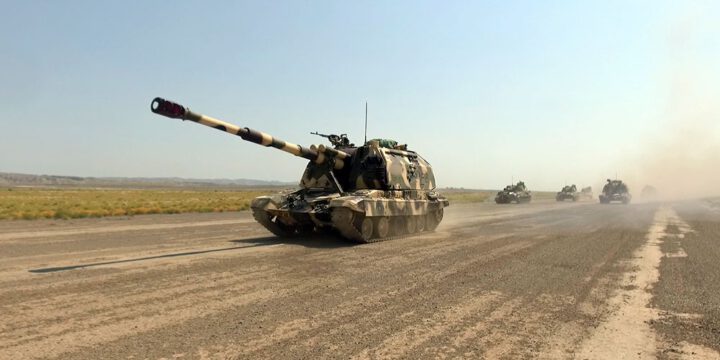 Raket və Artilleriya Qoşunlarında yeni tədris dövrünün məşğələləri keçirilir
