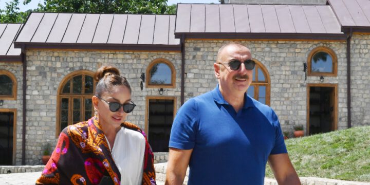 Prezident İlham Əliyev və Birinci xanım Mehriban Əliyeva “Basqal” Dövlət Tarix-Memarlıq Qoruğu ərazisində tikinti-bərpa işləri ilə tanış olublar