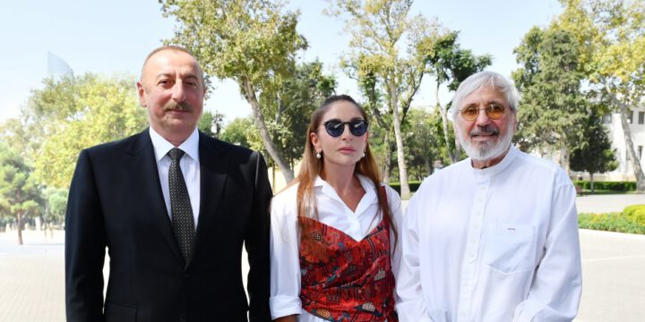 Prezident İlham Əliyev və Birinci xanım Mehriban Əliyeva mədəniyyət və incəsənət xadimləri ilə söhbət ediblər