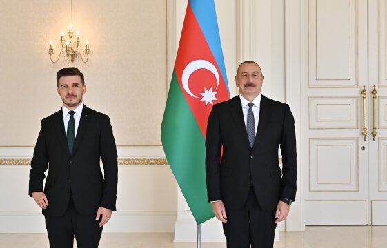 Prezident İlham Əliyev Bosniya və Herseqovinanın Azərbaycanda yeni təyin olunan səfirinin etimadnaməsini qəbul edib