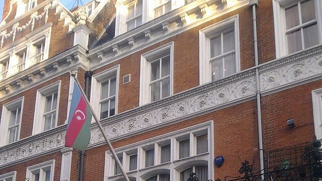 Azərbaycanın Londondakı səfirliyinə hücuma görə 8 nəfər saxlanılıb