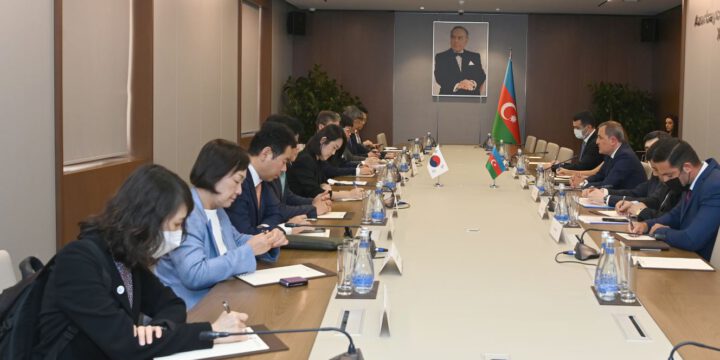 XİN-də Azərbaycan-Koreya əlaqələri müzakirə olunub