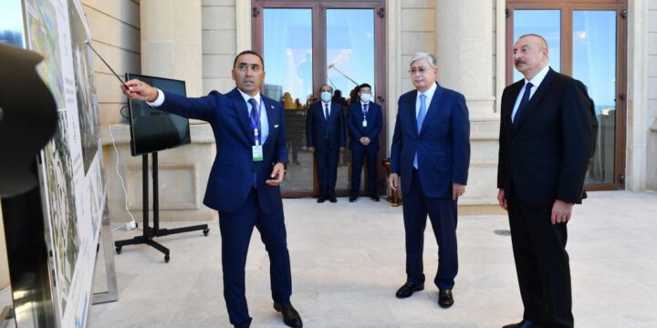Azərbaycan və Qazaxıstan prezidentləri Füzulidə uşaqlar üçün inşa ediləcək Kurmanqazı adına Yaradıcılığın İnkişafı Mərkəzinin layihəsi ilə tanış olublar