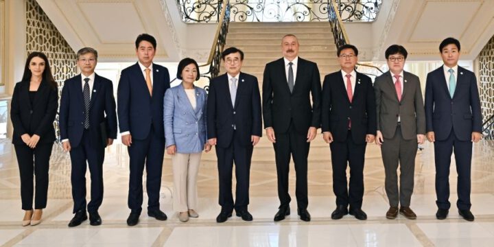 Prezident İlham Əliyev Koreya Respublikası Prezidentinin xüsusi nümayəndəsini qəbul edib