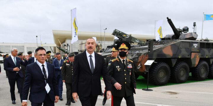 Prezident İlham Əliyev 4-cü “ADEX” və 13-cü “Securex Caspian” sərgiləri ilə tanış olub