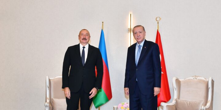 Səmərqənddə Azərbaycan Prezidenti İlham Əliyevin Türkiyə Prezidenti Rəcəb Tayyib Ərdoğan ilə görüşü olub