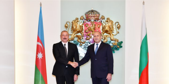 Azərbaycan Prezidenti İlham Əliyevin Bolqarıstan Prezidenti Rumen Radevlə təkbətək görüşü olub