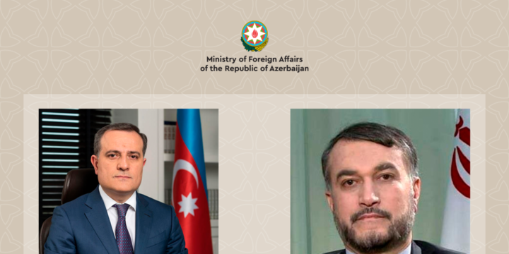 Ceyhun Bayramovla İranın xarici işlər naziri arasında telefon danışığı olub