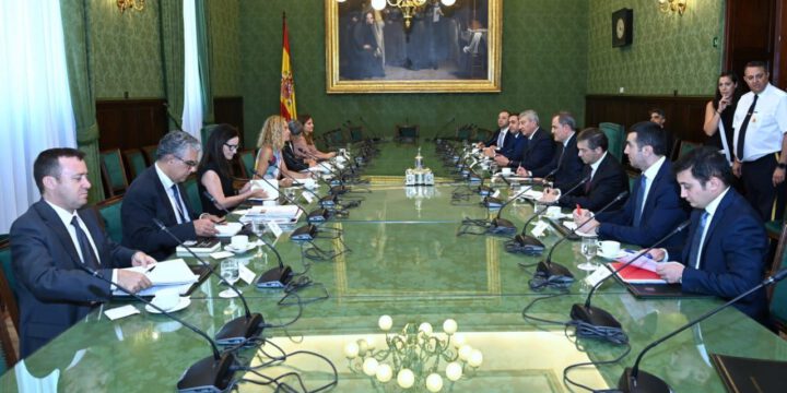 Ceyhun Bayramov İspaniyanın Deputatlar Konqresinin sədri ilə görüşüb