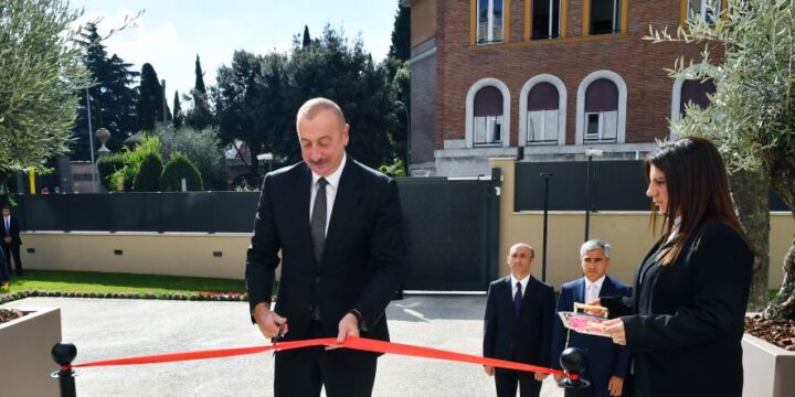 Prezident İlham Əliyev Azərbaycanın İtaliyadakı səfirliyinin yeni binasının açılışında iştirak edib