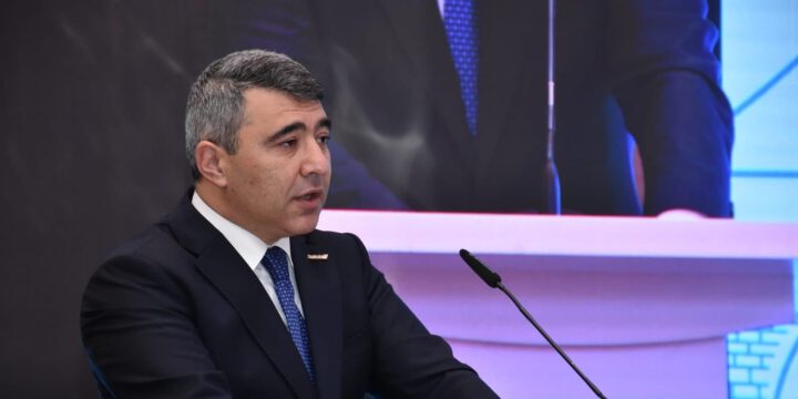 İnam Kərimov: Qlobal istiləşmə kənd təsərrüfatına mənfi təsir göstərməkdədir