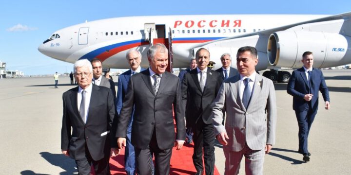 Rusiya Dövlət Dumasının sədri Vyaçeslav Volodin Azərbaycana səfərə gəlib