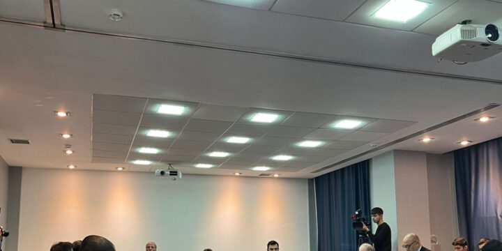 “Urmu gölünün harayı” adlı dəyirmi masa təşkil edilib