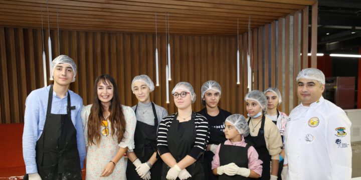 Heydər Əliyev Fondunun vitse-prezidenti Leyla Əliyeva DOST İnklüziv İnkişaf və Yaradıcılıq Mərkəzində olub