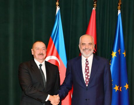 Azərbaycan Prezidenti İlham Əliyevin Albaniyanın Baş naziri Edi Rama ilə təkbətək görüşü olub