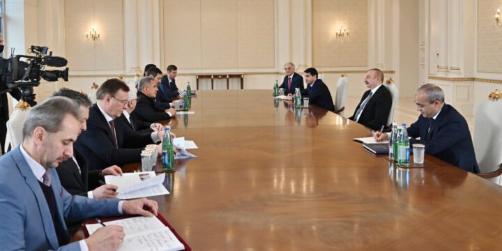 Prezident İlham Əliyev Rusiyanın Tatarıstan Respublikası Prezidentinin başçılıq etdiyi nümayəndə heyətini qəbul edib