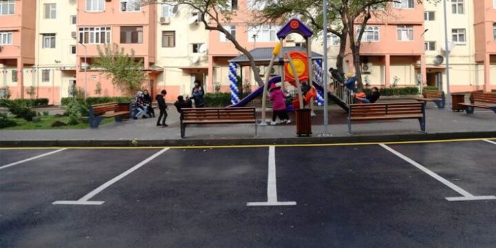 Nizami rayonunda “Bizim həyət” layihəsi çərçivəsində daha bir həyət istifadəyə verilib 