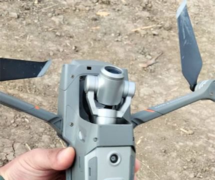 Azərbaycan mövqeləri üzərində uçuşa cəhd göstərən kvadrokopter ələ keçirilib 