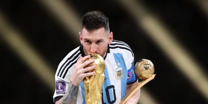 Messi dünya çempionatının ən yaxşı futbolçusu seçilib