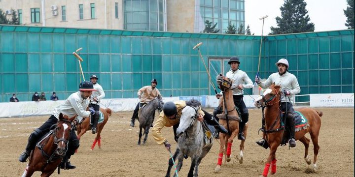 Çövkən yarışlarına start verilib
