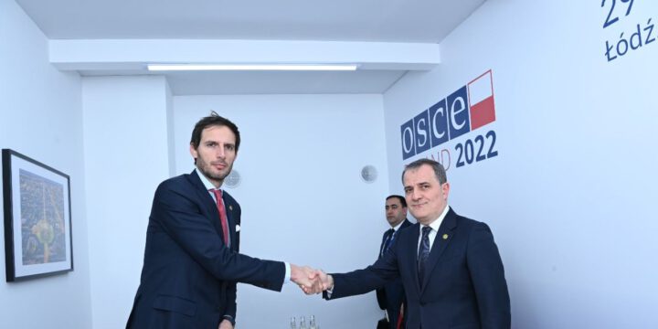 Azərbaycan və Niderland XİN başçıları regional vəziyyəti müzakirə ediblər