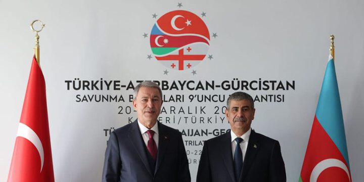 Zakir Həsənov Türkiyənin milli müdafiə naziri ilə görüşüb